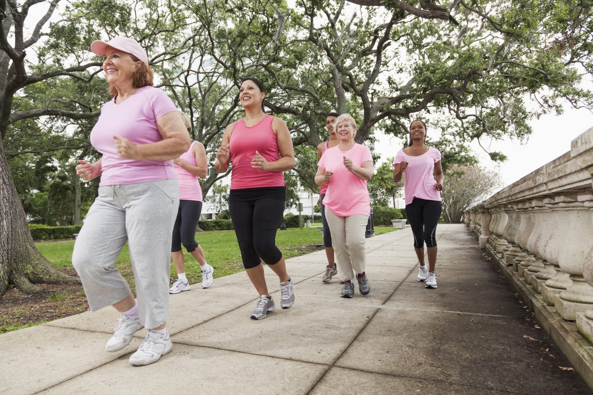 Más Personas Venciendo al Cáncer que Nunca: El Programa de Supervivencia  Ofrece Apoyo Emocional y Físico | Español Hartford HealthCare | CT, image size:2048x1365